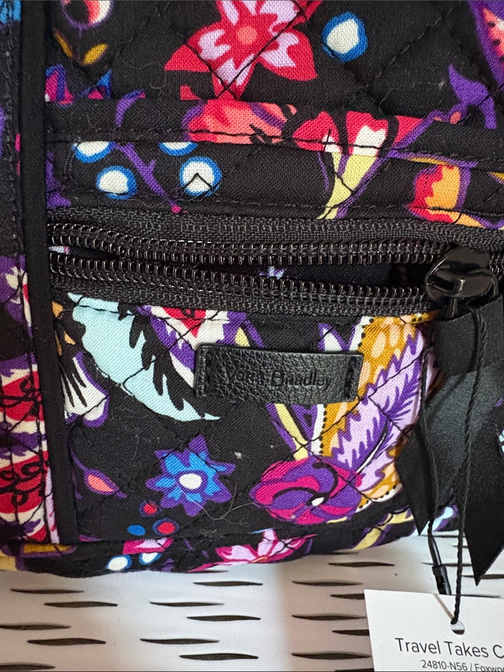 NWT Vera Bradley Floral Quilted Cosmetic Case Black Multicolor Foxwood print - Picture 4 of 10